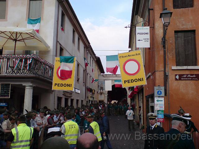 Adunata Alpini BAssano 2008 MK-123.JPG